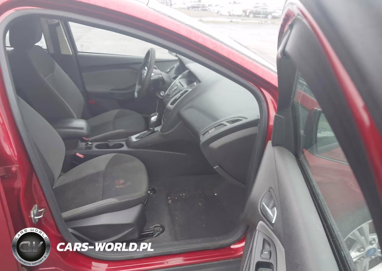 2013 Ford Focus Se VIN:1FADP3K21DL234221 - 5