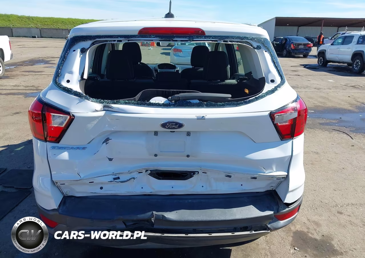 2019 Ford Escape S VIN:1FMCU0F72KUB79834 - 16