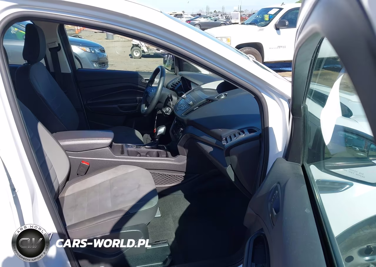 2019 Ford Escape S VIN:1FMCU0F72KUB79834 - 5
