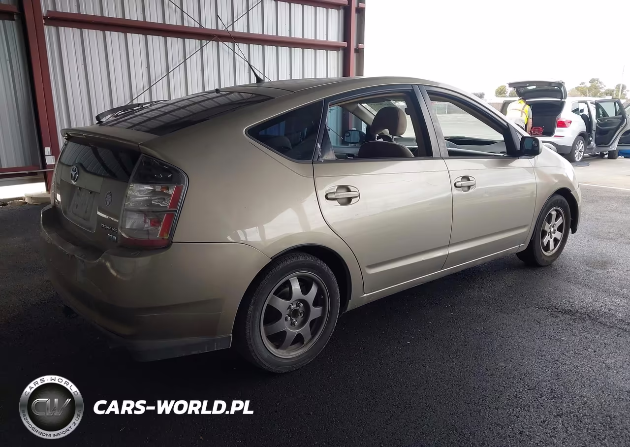 2004 Toyota Prius VIN:JTDKB20U040038822 - 4