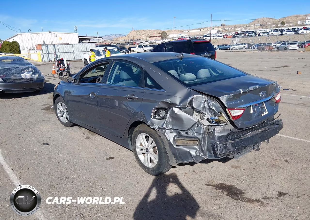 2013 Hyundai Sonata Gls VIN:5NPEB4AC8DH668749 - 3