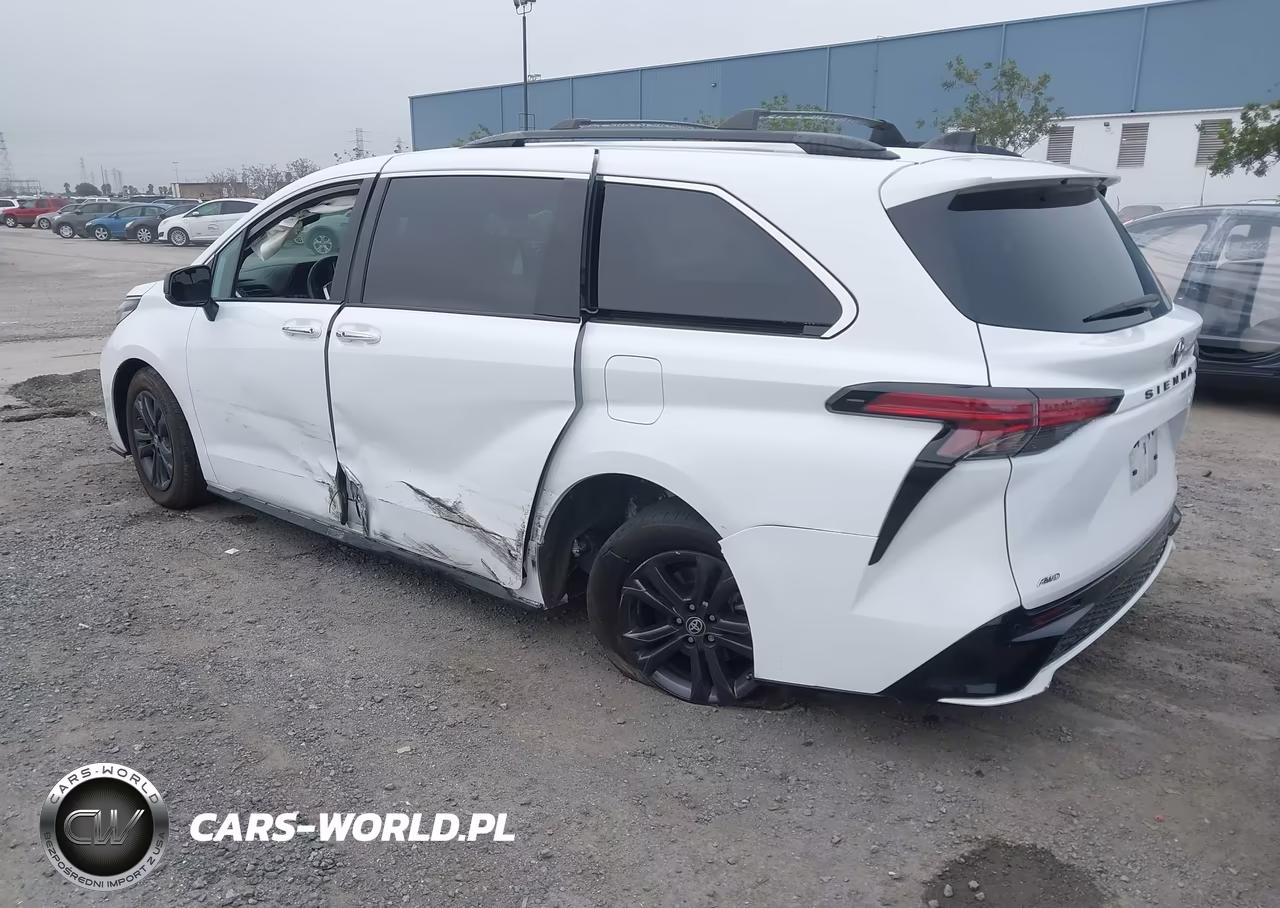 2024 Toyota Sienna Xse VIN:5TDDSKFC8RS116811 - 3