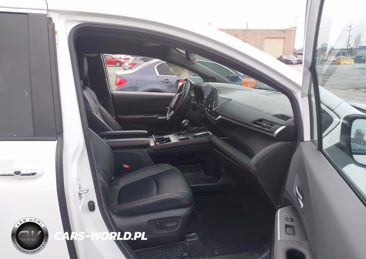 2024 Toyota Sienna Xse VIN:5TDDSKFC8RS116811 - 5