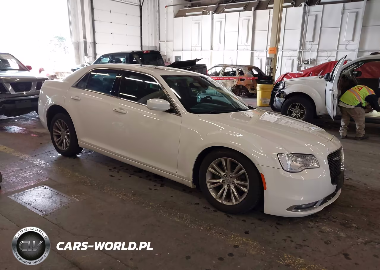 2015 Chrysler 300 Touring