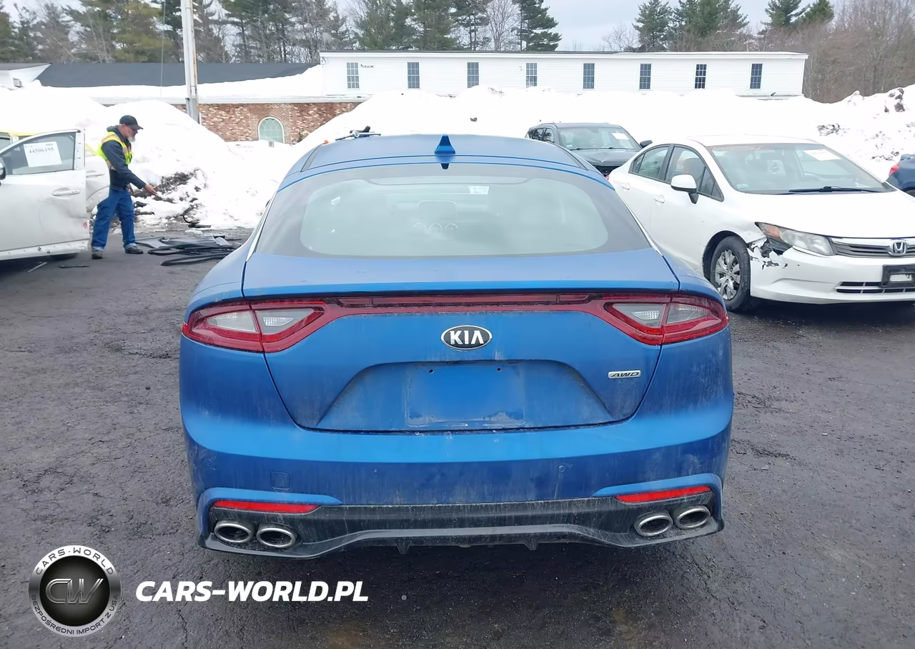 2018 Kia Stinger VIN:KNAE15LAXJ6011734 - 17