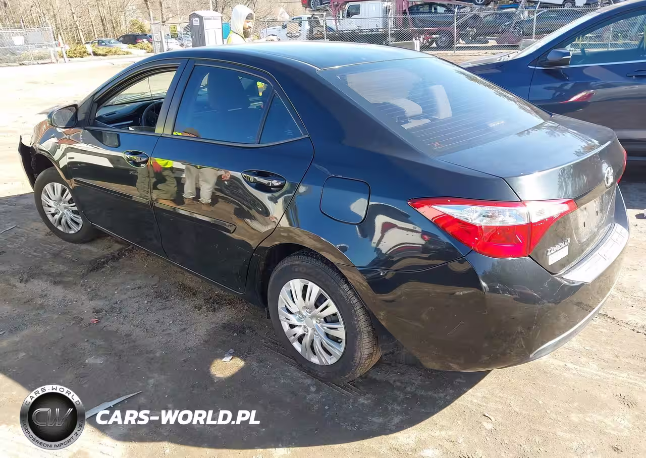 2015 Toyota Corolla L VIN:5YFBURHE6FP198048 - 3