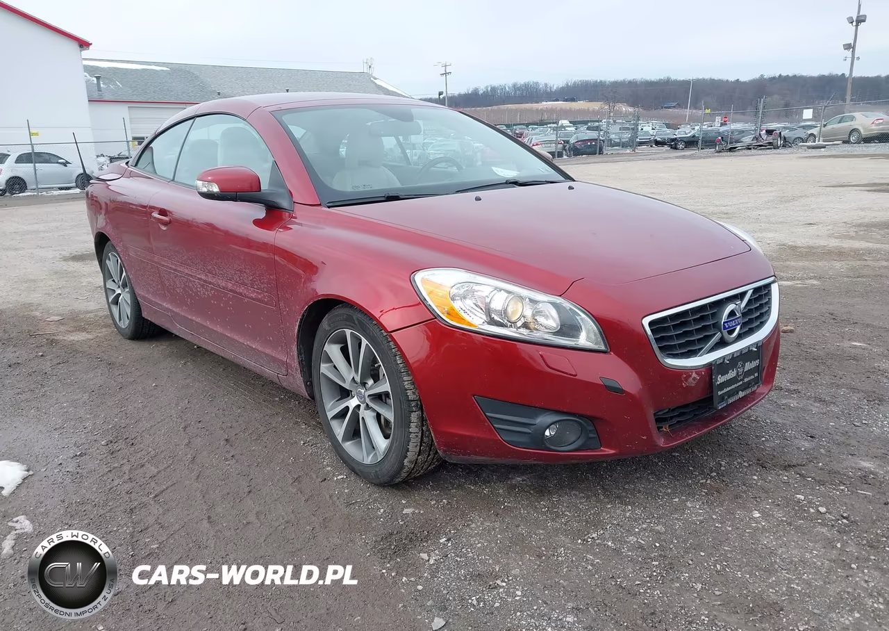 2011 Volvo C70 T5