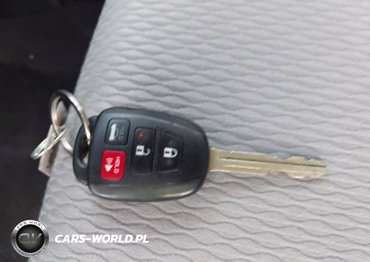 2015 Toyota Corolla Le VIN:2T1BURHE1FC473647 - 11