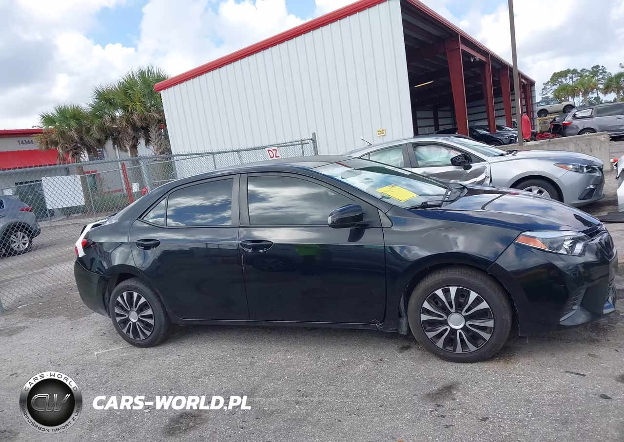 2015 Toyota Corolla Le VIN:2T1BURHE1FC473647 - 13