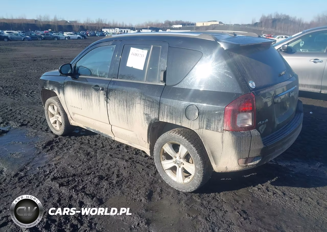 2014 Jeep Compass Latitude VIN:1C4NJDEB7ED642171 - 3