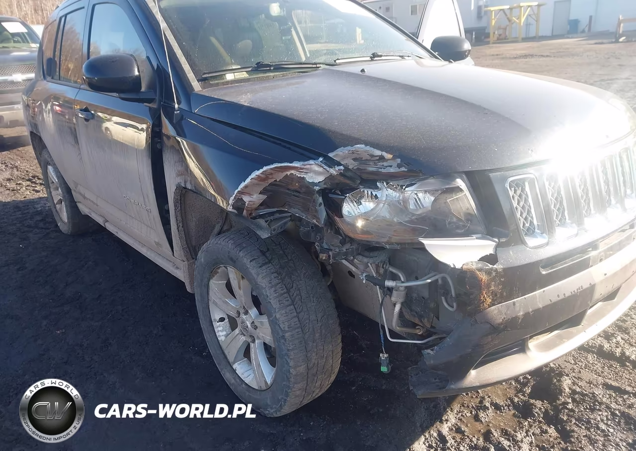2014 Jeep Compass Latitude VIN:1C4NJDEB7ED642171 - 6