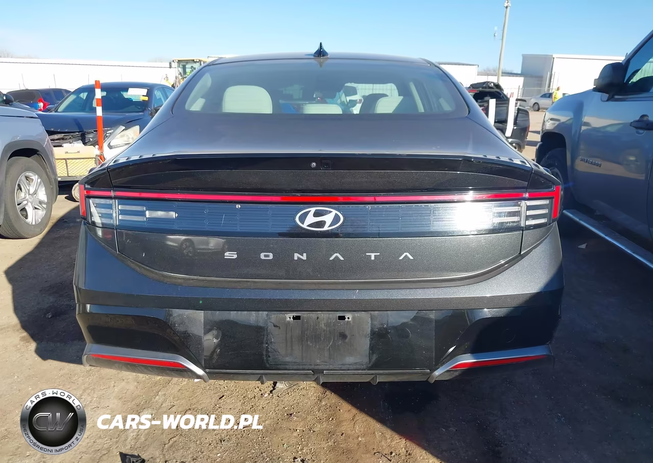 2025 Hyundai Sonata Sel VIN:KMHL64JA3SA458229 - 16