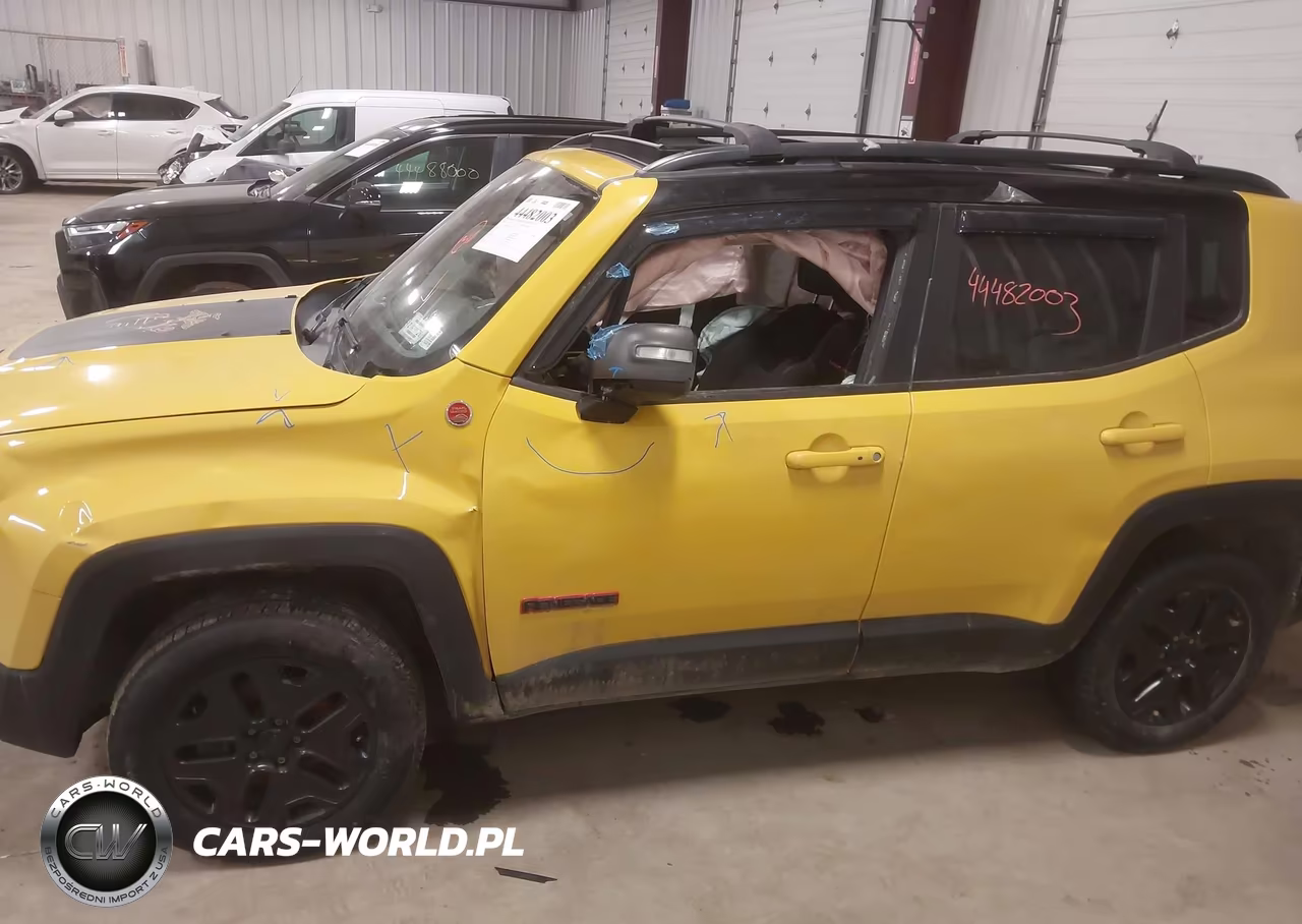 2018 Jeep Renegade Trailhawk 4X4 VIN:ZACCJBCB0JPH65014 - 14