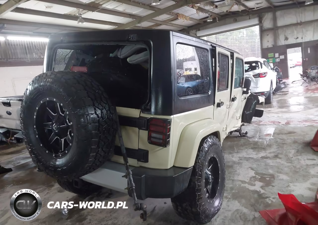 2011 Jeep Wrangler Unlimited Sahara VIN:1J4BA5H1XBL624822 - 4