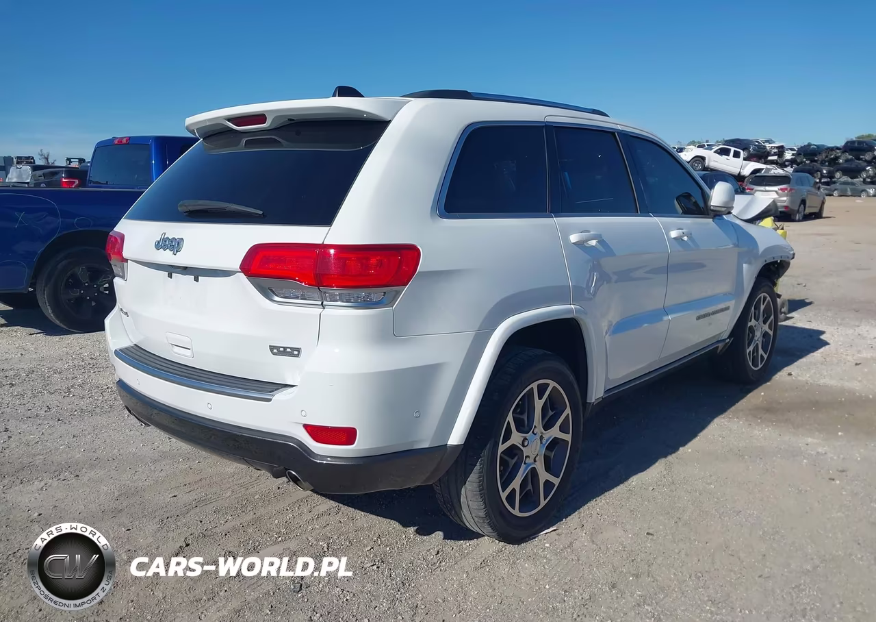 2018 Jeep Grand Cherokee Sterling Edition 4X4 VIN:1C4RJFBG9JC326008 - 4