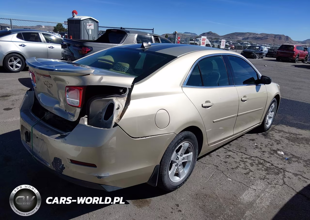 2013 Chevrolet Malibu 1Ls VIN:1G11B5SA2DF345477 - 4