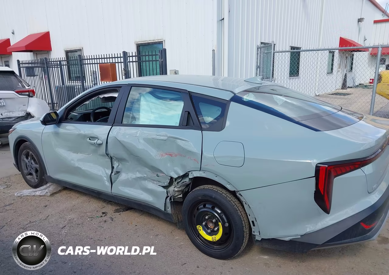 2025 Kia K4 Lxs VIN:3KPFT4DE4SE129318 - 15