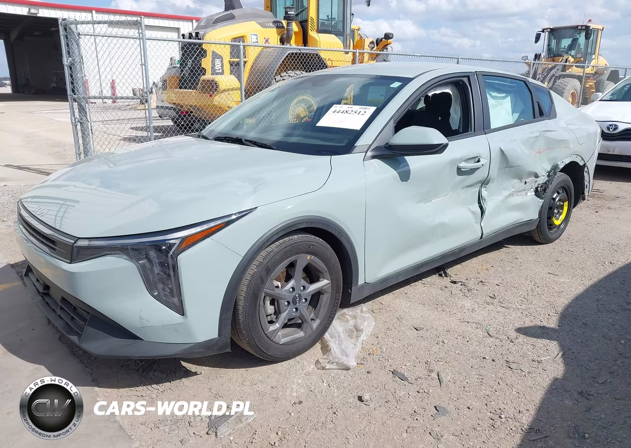 2025 Kia K4 Lxs VIN:3KPFT4DE4SE129318 - 2