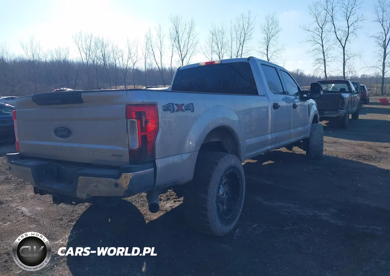 2017 Ford F-250 Xlt VIN:1FT7W2B65HEE26176 - 4