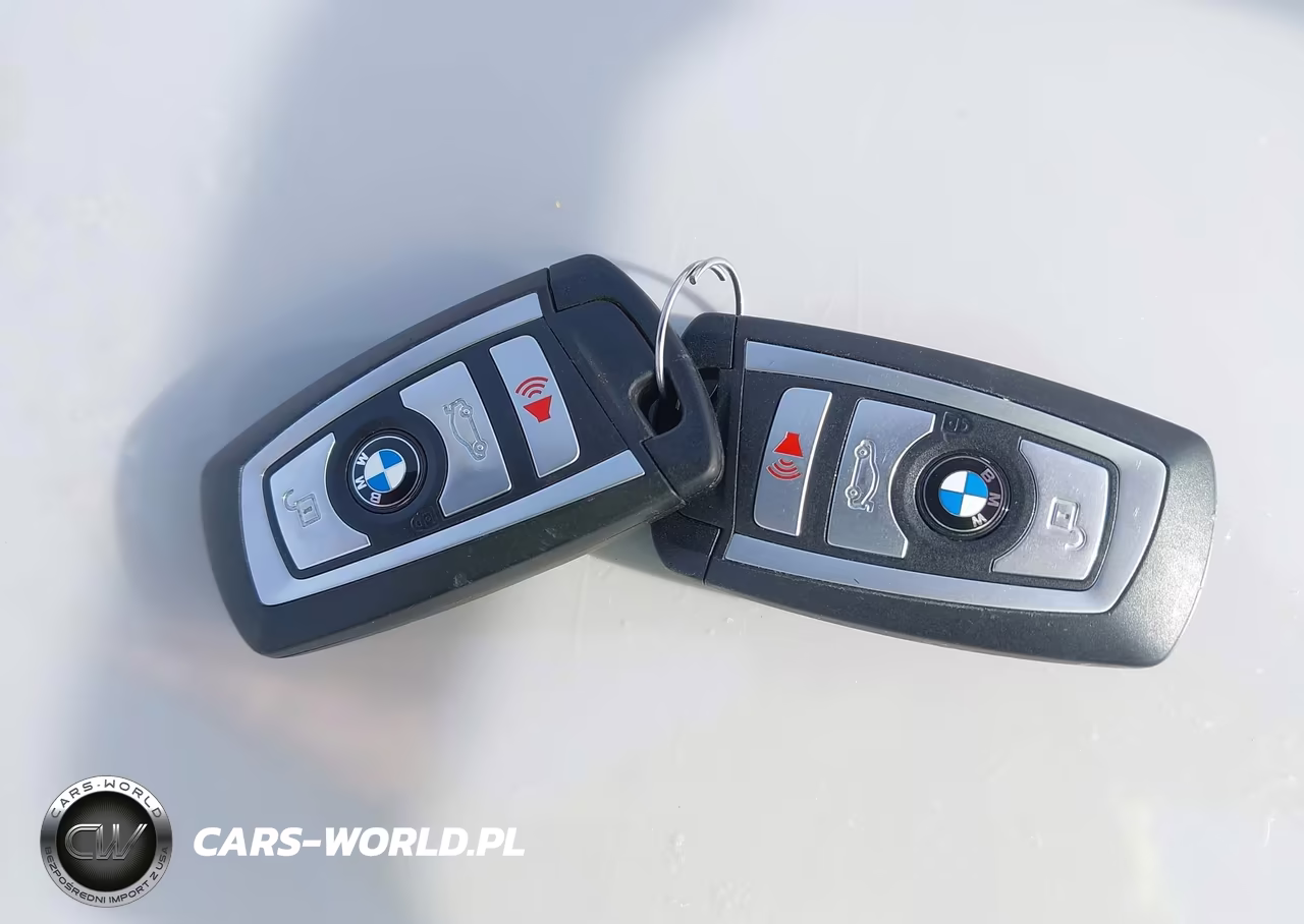 2017 BMW X3 xDrive28I VIN:5UXWX9C33H0W71155 - 11