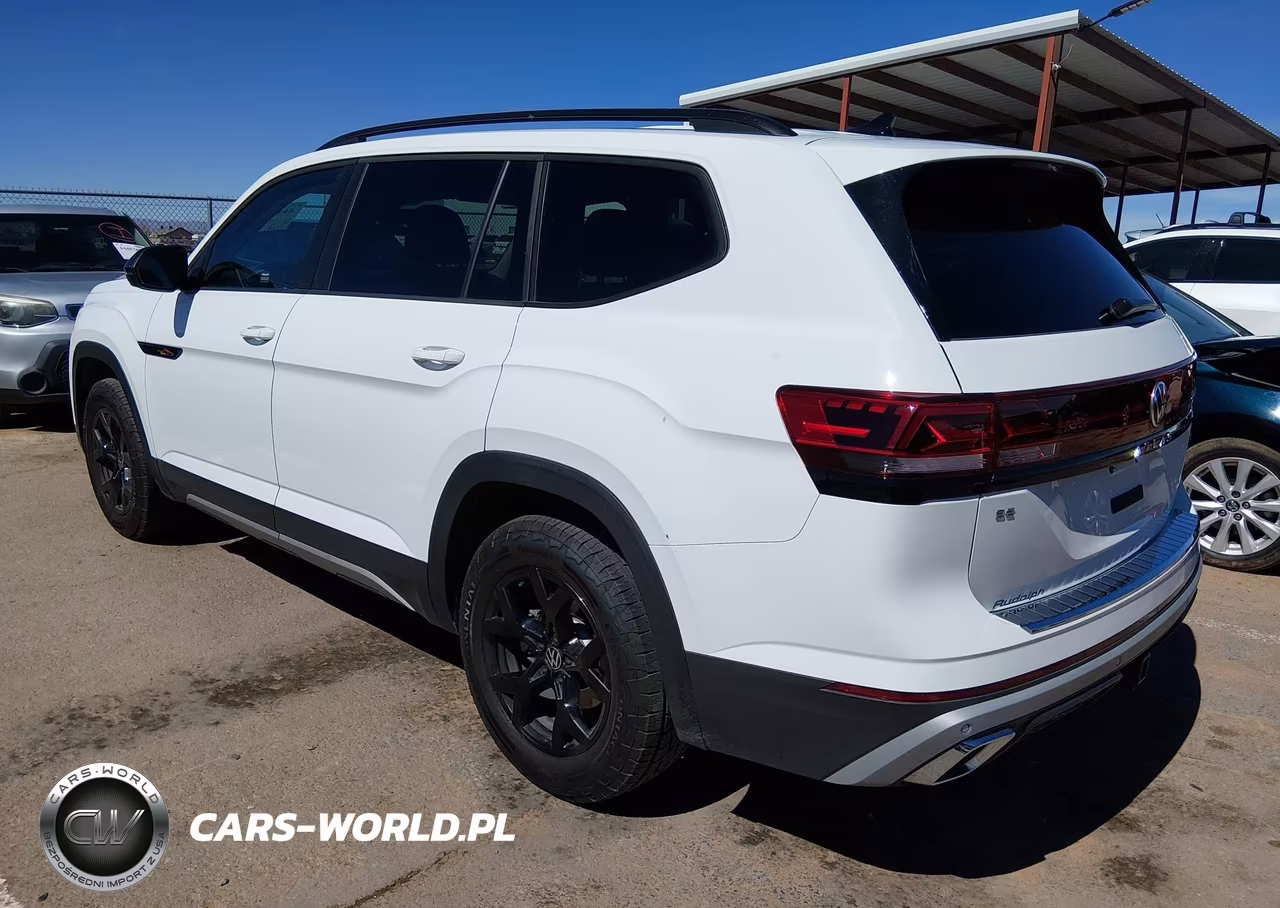 2025 Volkswagen Atlas 2.0T Peak Edition VIN:1V2CR2CA1SC538208 - 3