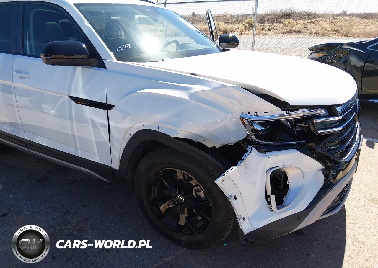 2025 Volkswagen Atlas 2.0T Peak Edition VIN:1V2CR2CA1SC538208 - 6