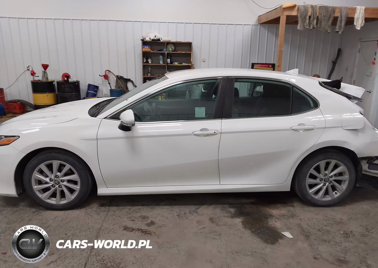 2021 Toyota Camry Le VIN:4T1R11AK8MU548462 - 14