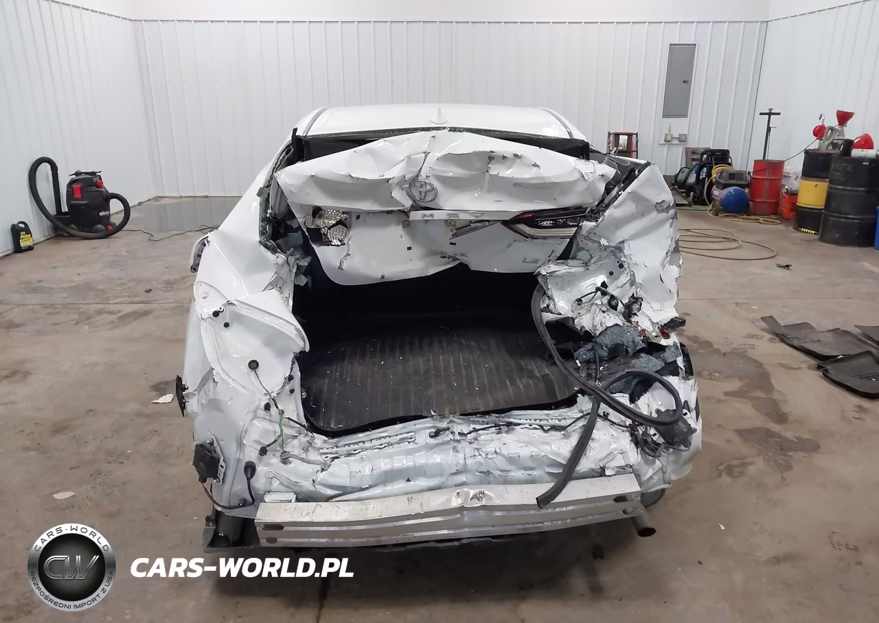 2021 Toyota Camry Le VIN:4T1R11AK8MU548462 - 16