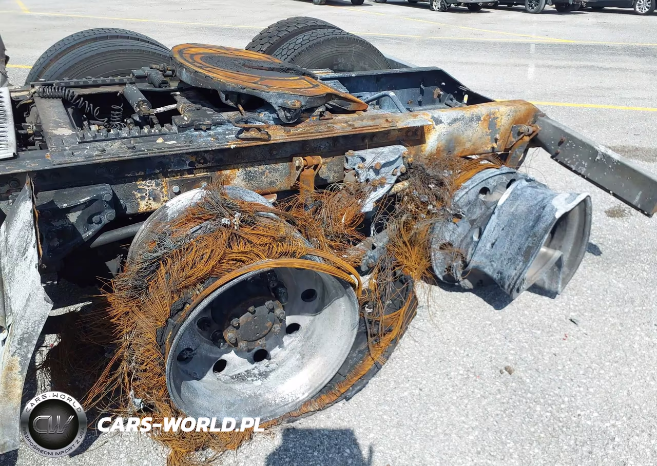 2005 Kenworth Construction W900 VIN:1XKWDB9X35J073377 - 11