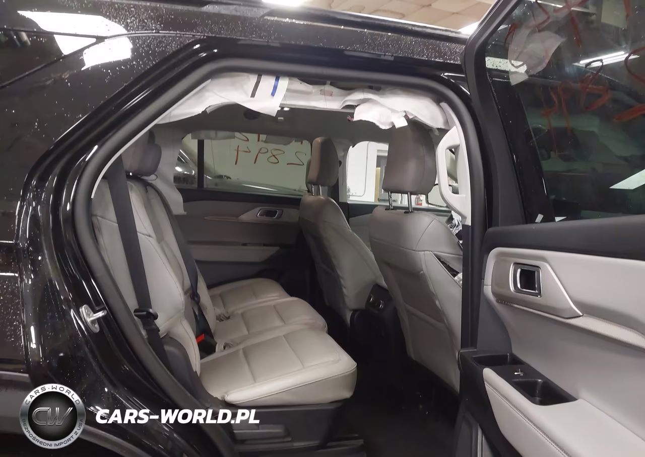 2025 Ford Explorer Active VIN:1FMUK8DH2SGB57822 - 8