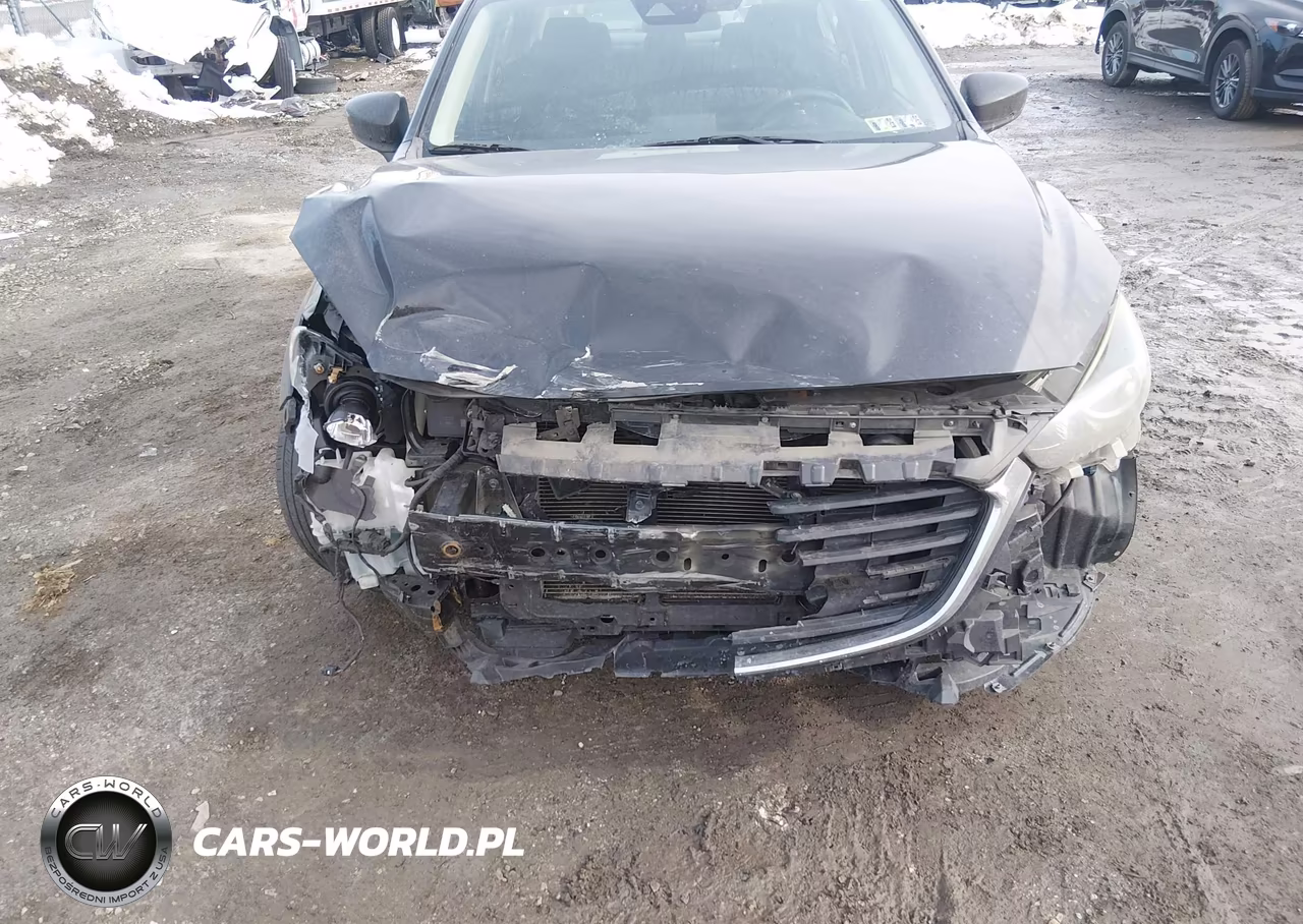 2018 Mazda Mazda3 Sport VIN:3MZBN1U78JM165684 - 6
