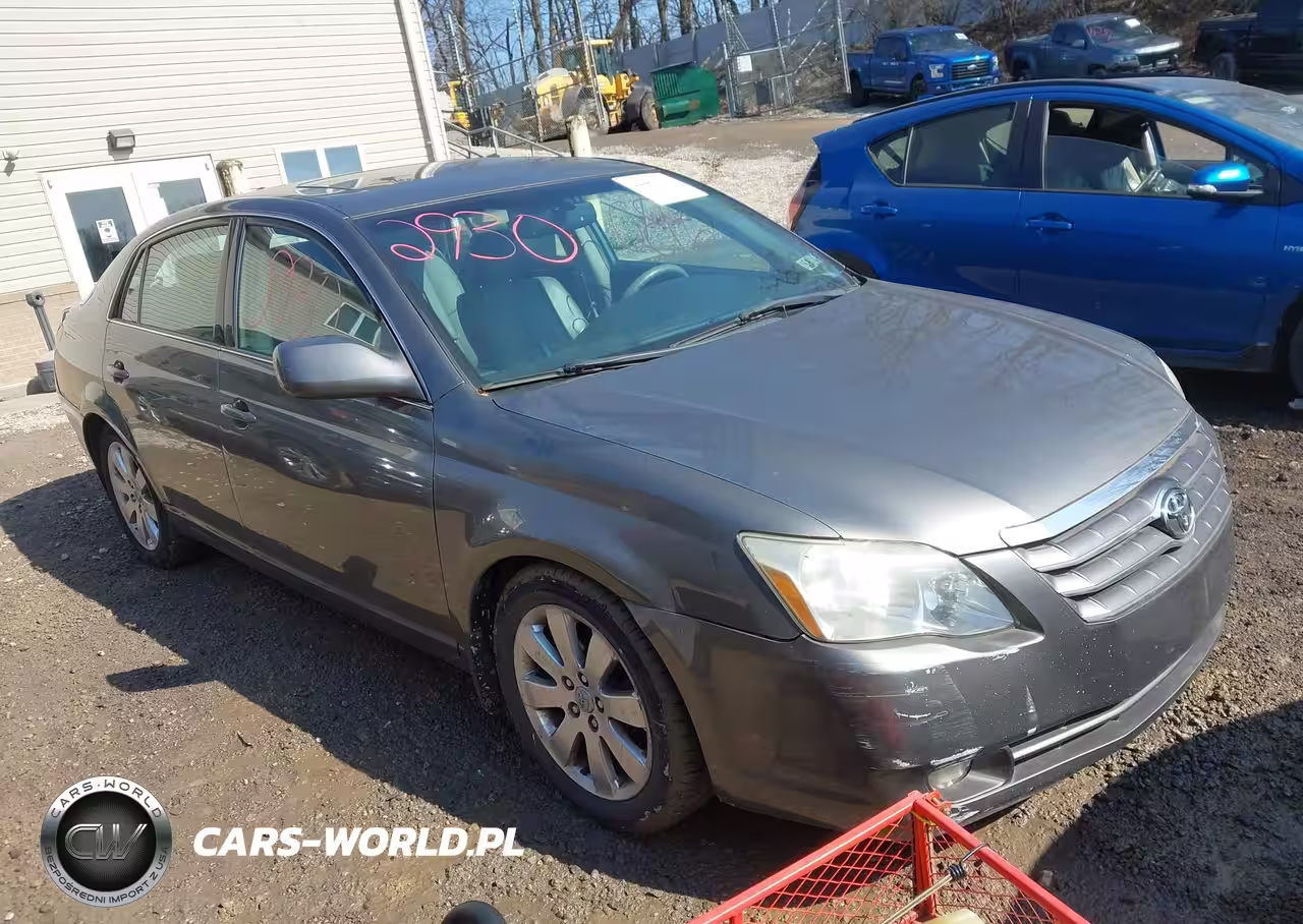 2005 Toyota Avalon Xls