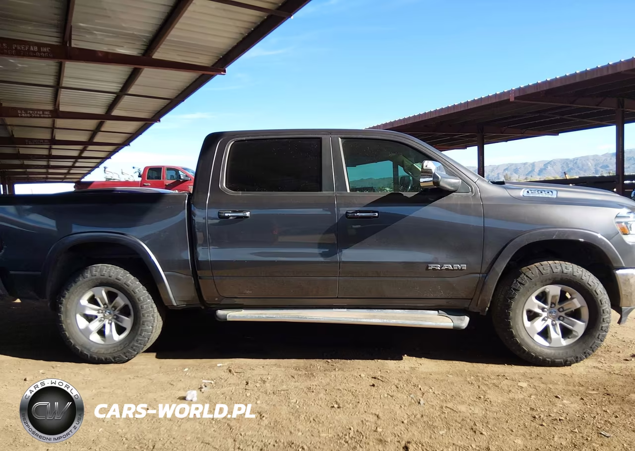 2019 Ram 1500 Laramie 4X4 5'7 Box VIN:1C6SRFJT5KN782125 - 13