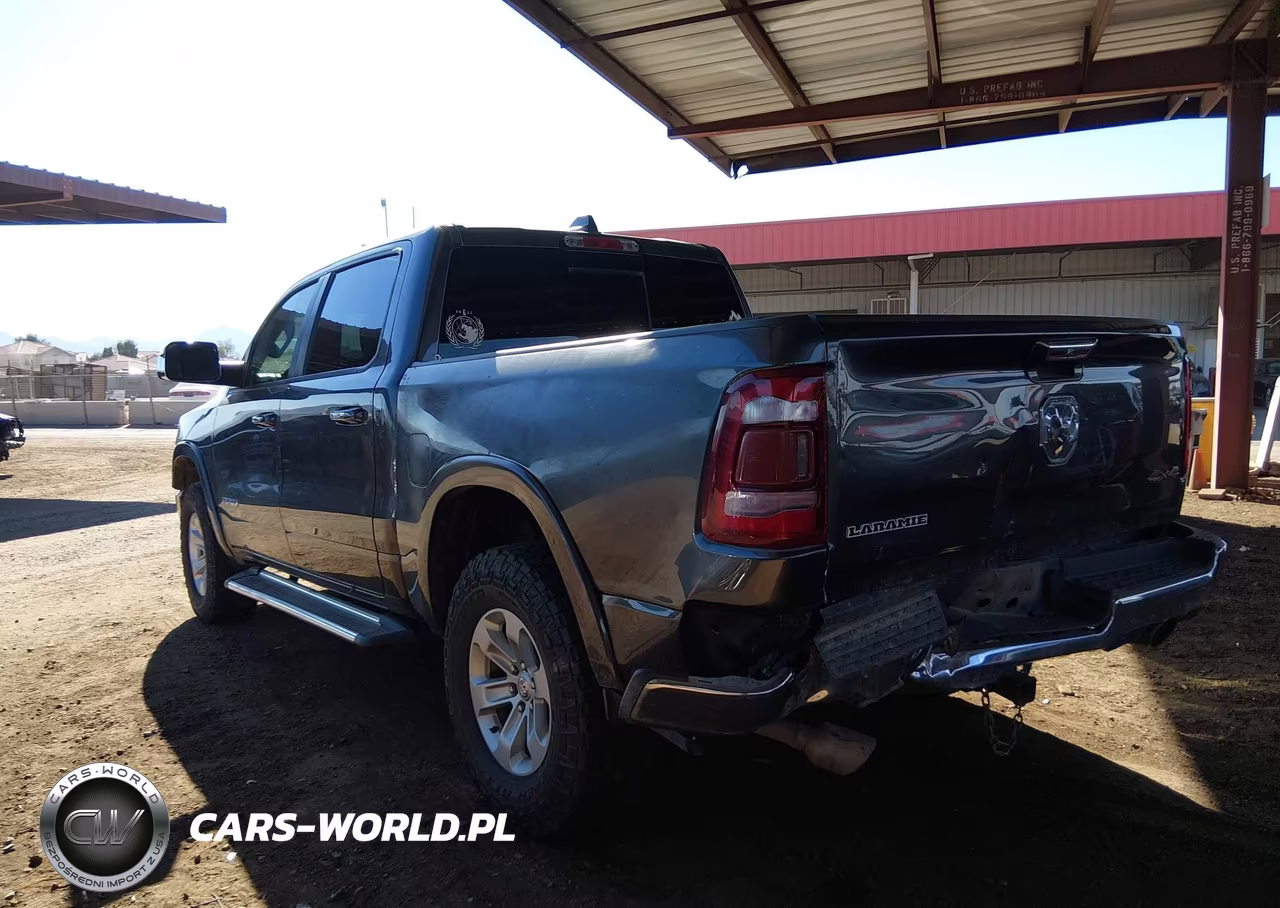 2019 Ram 1500 Laramie 4X4 5'7 Box VIN:1C6SRFJT5KN782125 - 3