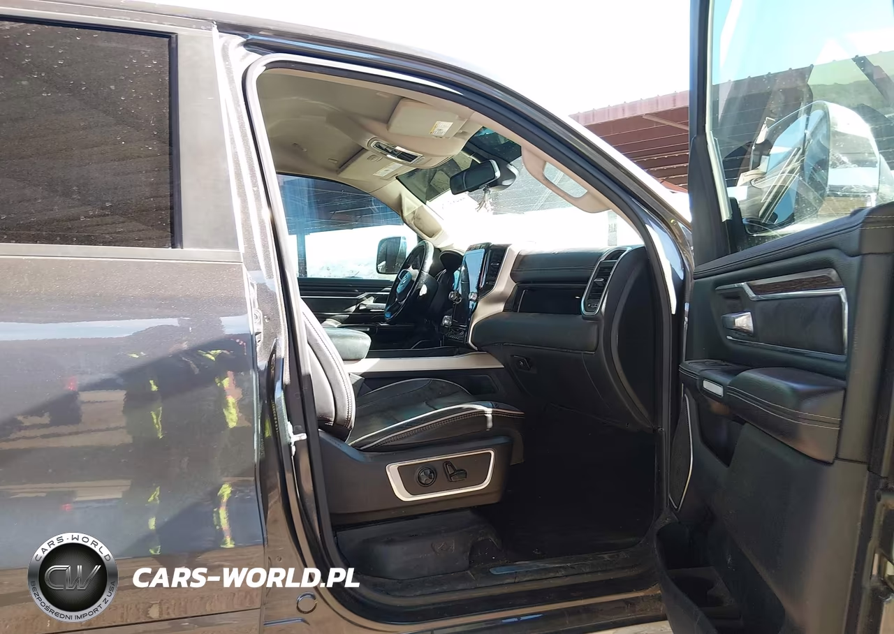 2019 Ram 1500 Laramie 4X4 5'7 Box VIN:1C6SRFJT5KN782125 - 5