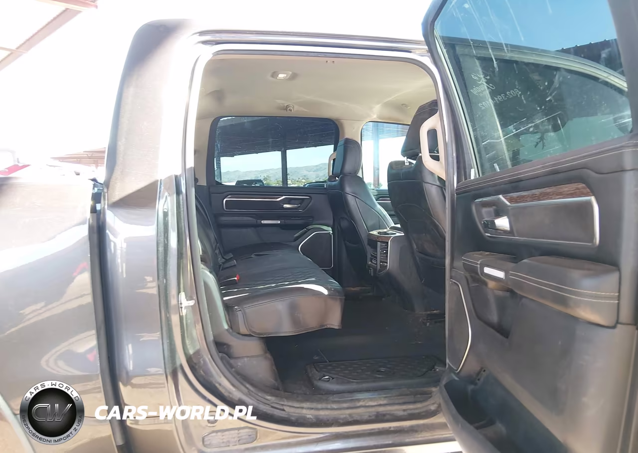 2019 Ram 1500 Laramie 4X4 5'7 Box VIN:1C6SRFJT5KN782125 - 8