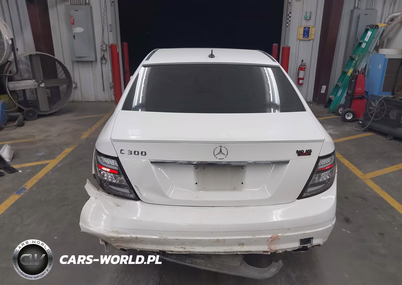2010 Mercedes-Benz C 300 Luxury-Sport VIN:WDDGF5EBXAR108276 - 16
