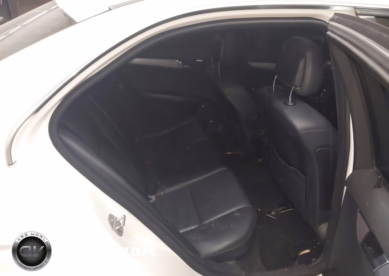 2010 Mercedes-Benz C 300 Luxury-Sport VIN:WDDGF5EBXAR108276 - 8