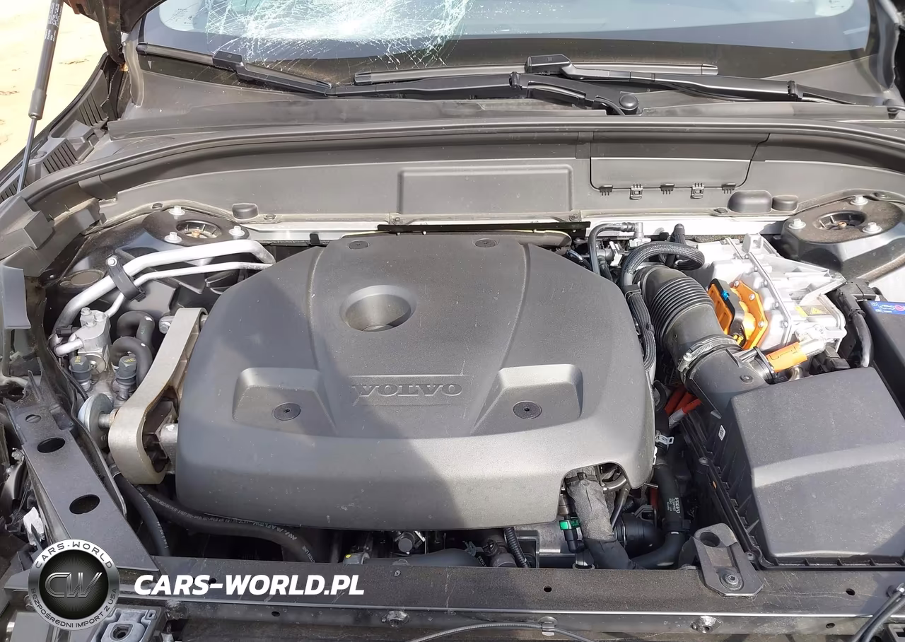 2025 Volvo Xc60 Plug-In Hybrid Plus, T8 Awd Electric-Gasoline, Dark VIN:YV4H60RC8S1029514 - 10