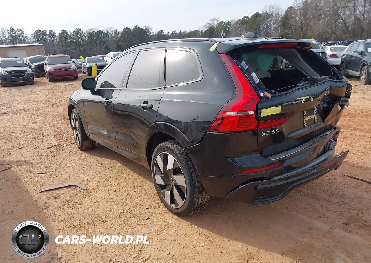2025 Volvo Xc60 Plug-In Hybrid Plus, T8 Awd Electric-Gasoline, Dark VIN:YV4H60RC8S1029514 - 3