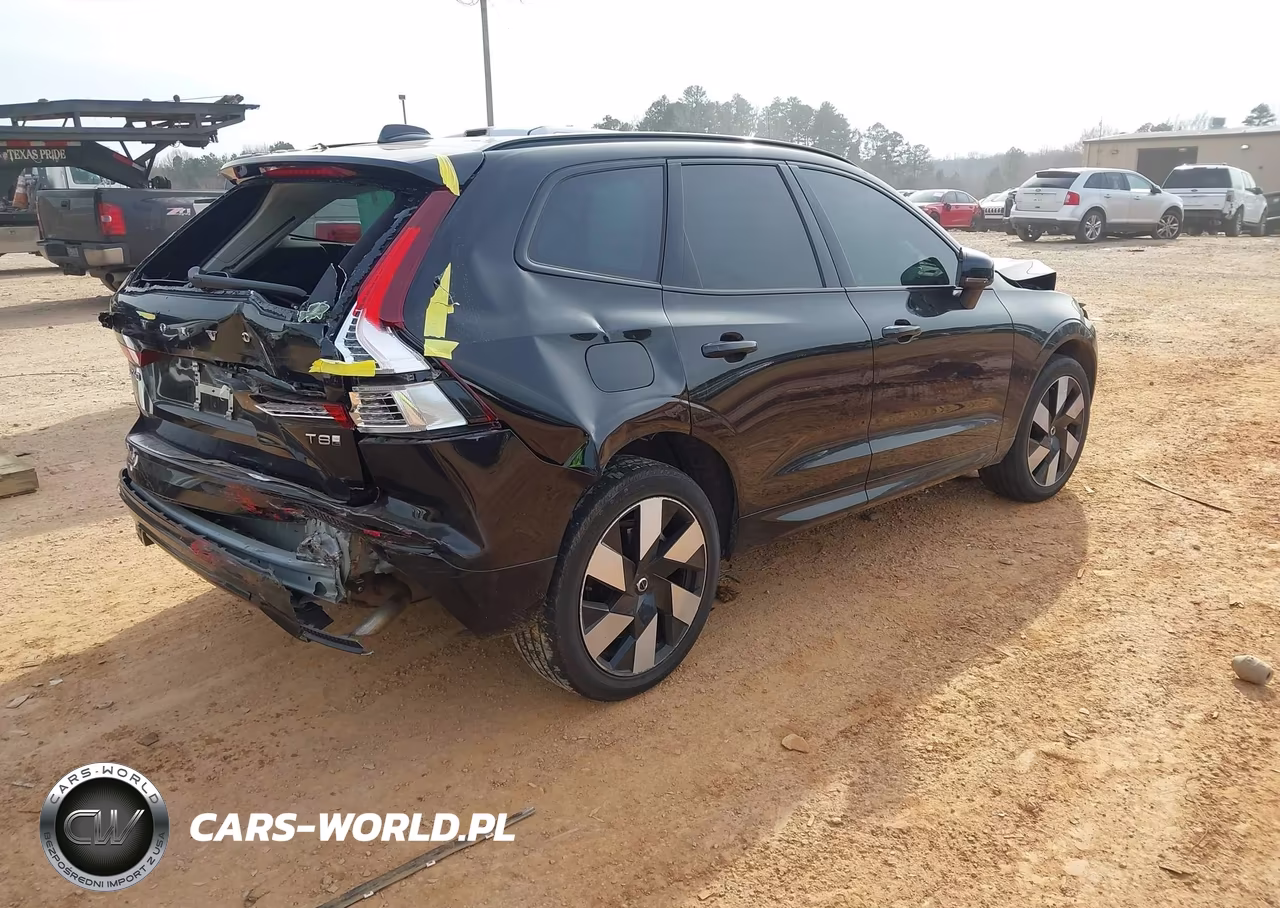2025 Volvo Xc60 Plug-In Hybrid Plus, T8 Awd Electric-Gasoline, Dark VIN:YV4H60RC8S1029514 - 4