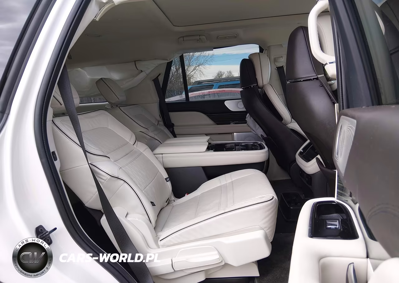 2022 Lincoln Navigator Black Label VIN:5LMJJ2TT5NEL07914 - 8