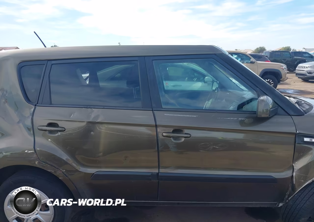 2013 Kia Soul VIN:KNDJT2A55D7506180 - 13