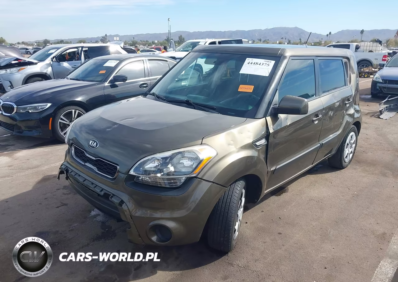 2013 Kia Soul VIN:KNDJT2A55D7506180 - 2