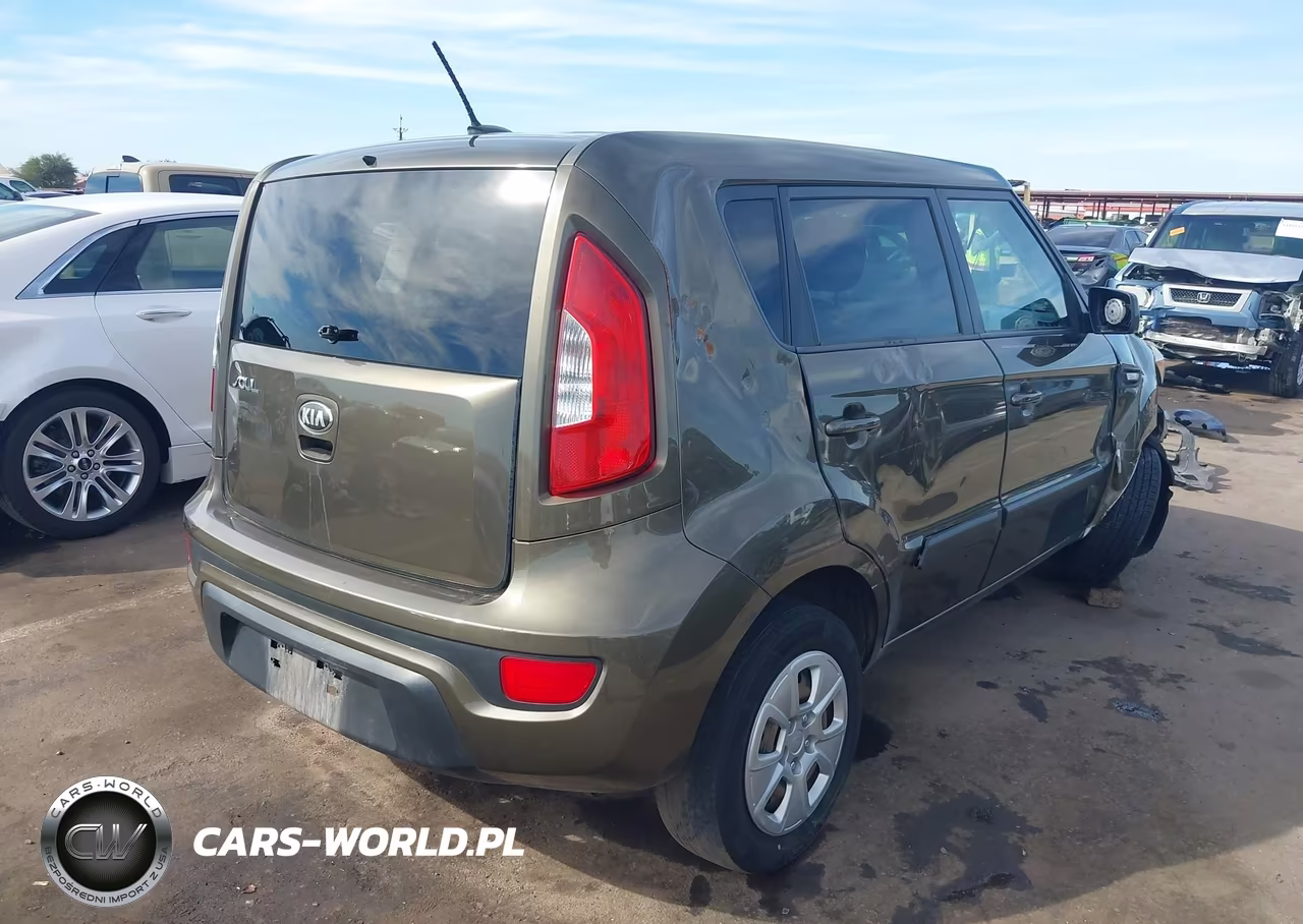 2013 Kia Soul VIN:KNDJT2A55D7506180 - 4