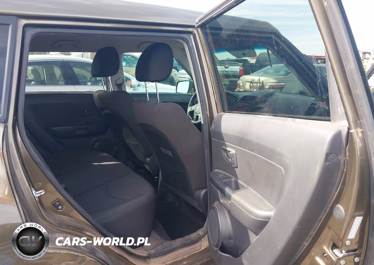 2013 Kia Soul VIN:KNDJT2A55D7506180 - 8