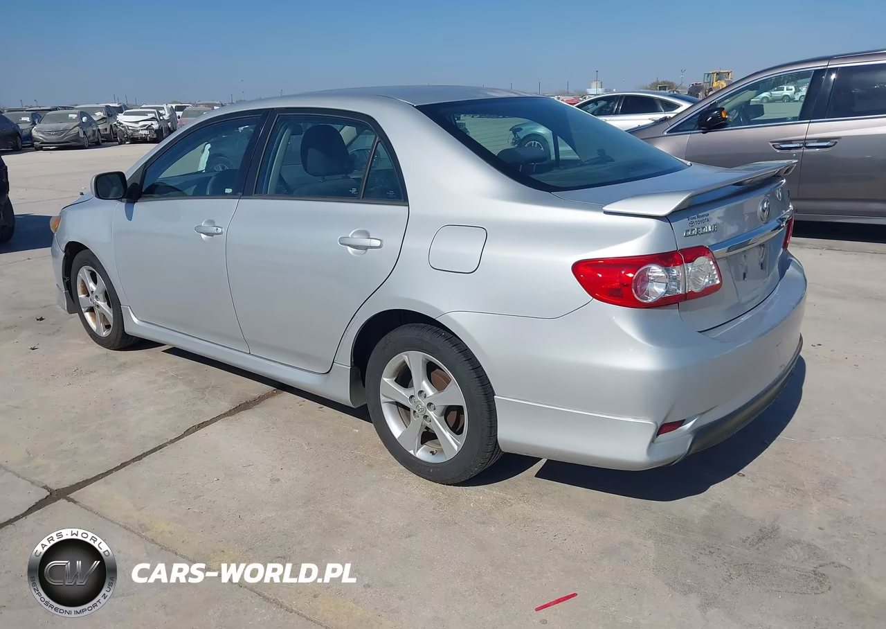 2013 Toyota Corolla S VIN:2T1BU4EE5DC963786 - 3