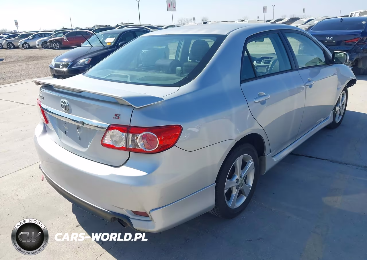 2013 Toyota Corolla S VIN:2T1BU4EE5DC963786 - 4