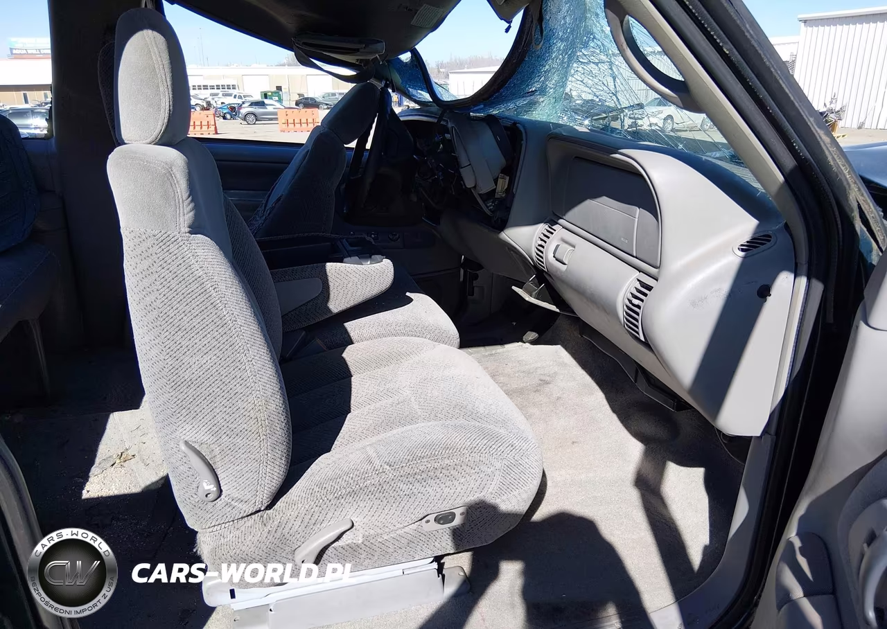 1997 Chevrolet Tahoe VIN:3GNEK18R4VG149594 - 5