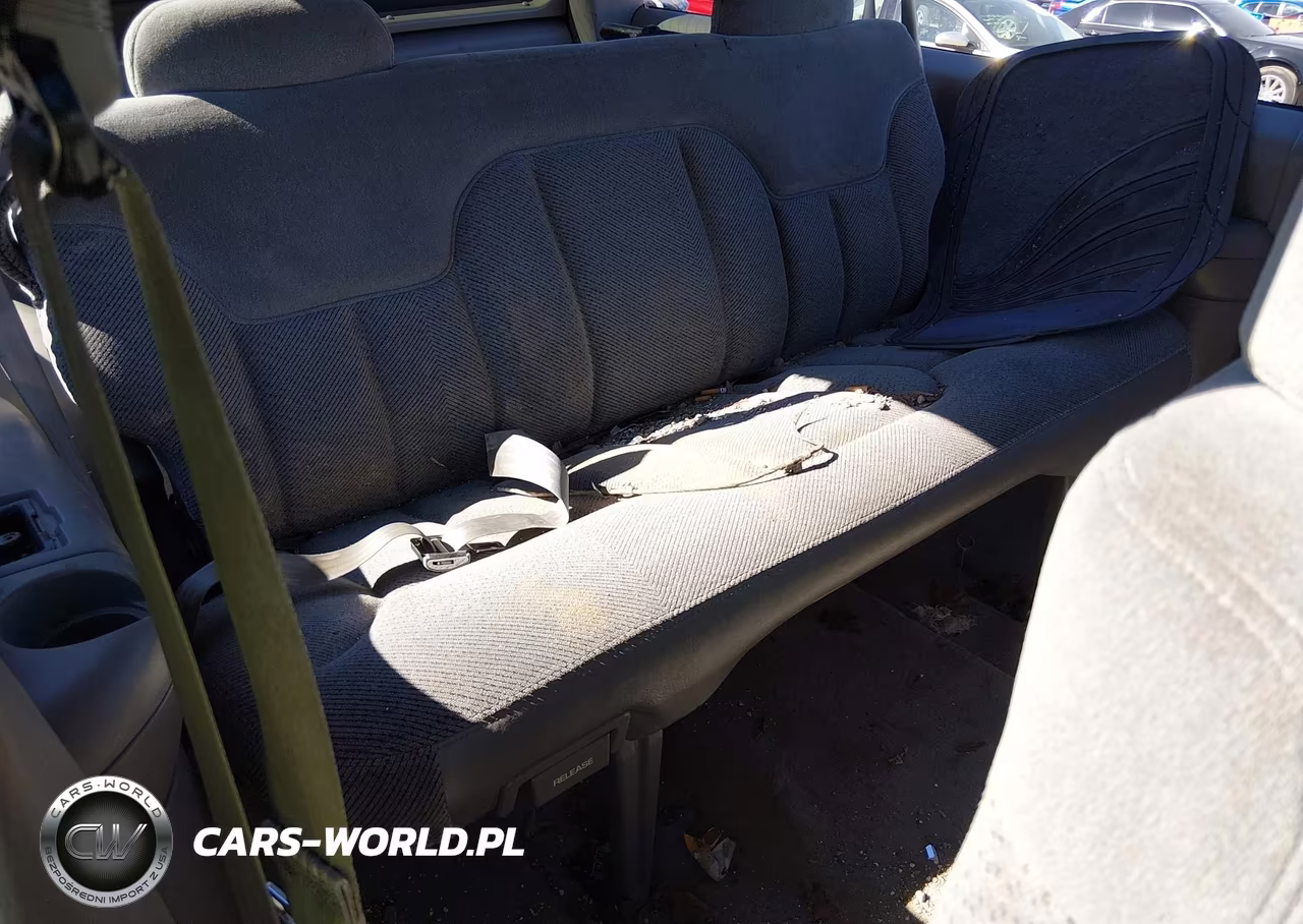 1997 Chevrolet Tahoe VIN:3GNEK18R4VG149594 - 8